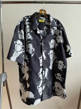 Chinatown Market 3D theatre short sleeve button down